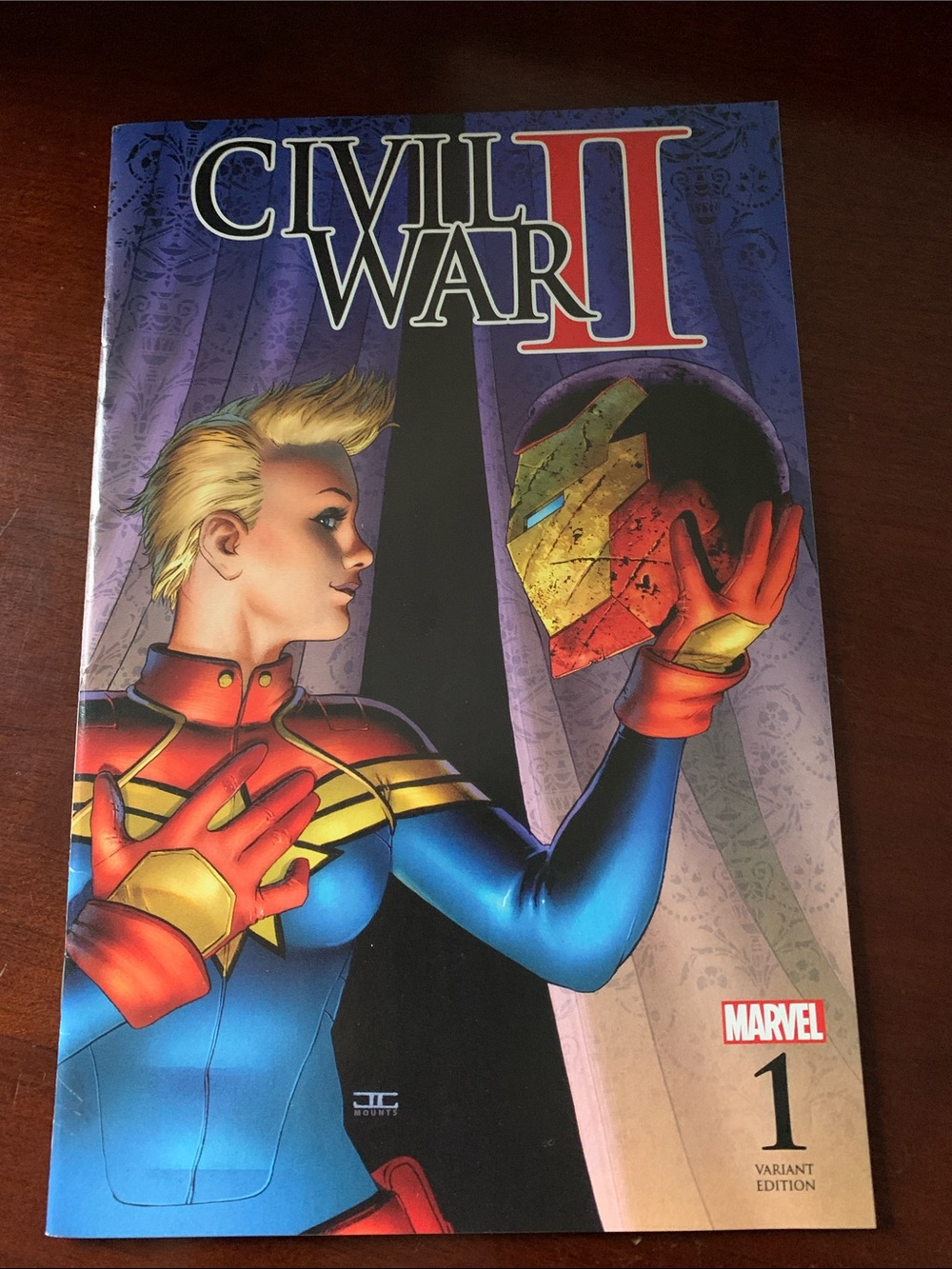 Civil War II Comic #1  Captain Marvel Variant Cover